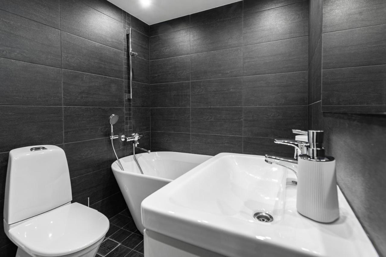 Airhome - Black&White Tallinn Luaran gambar
