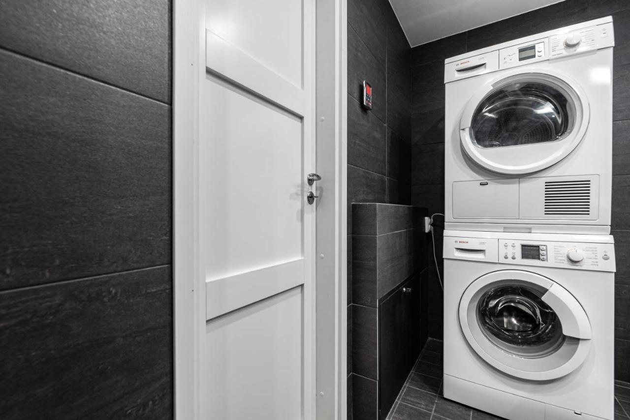 Airhome - Black&White Tallinn Luaran gambar